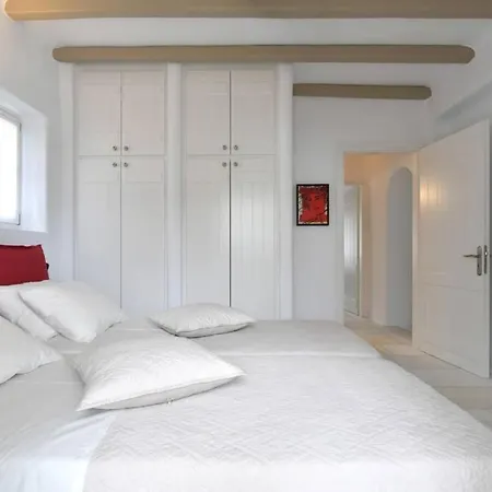 Holiday home Saint John With 3 Bedrooms & Pool
