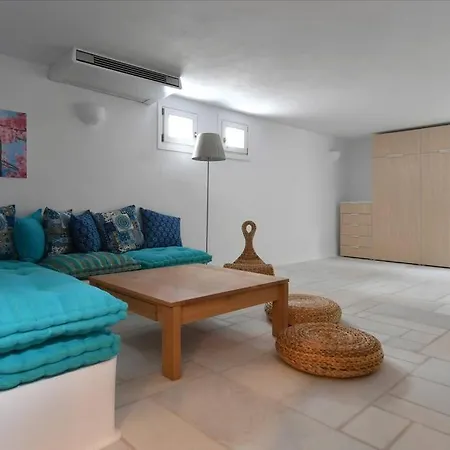 Holiday home Saint John With 3 Bedrooms & Pool