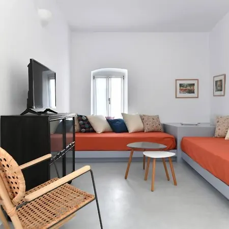 Saint John With 3 Bedrooms & Pool Holiday home