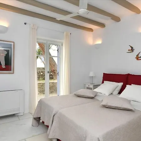 Saint John With 3 Bedrooms & Pool Holiday home Parikia (Paros)