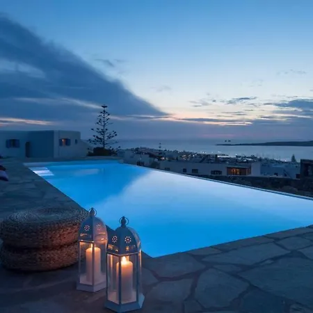 Saint John With 3 Bedrooms & Pool