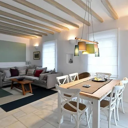 Saint John With 3 Bedrooms & Pool *